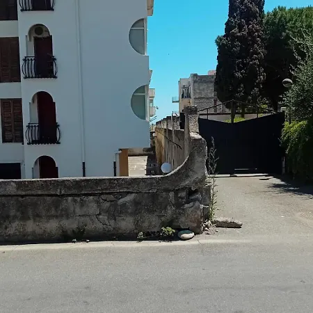 Clemi House